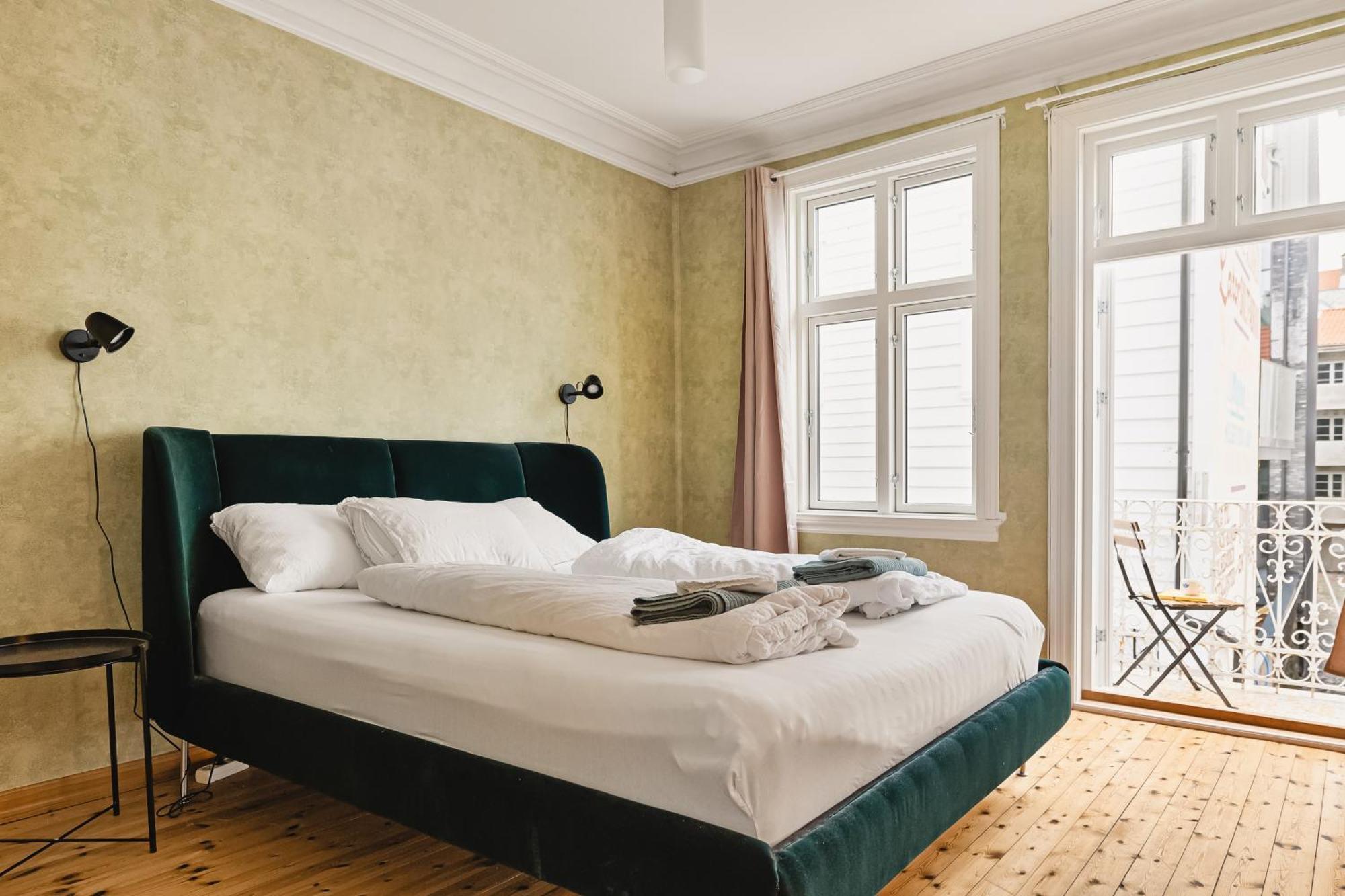 Spacious! 2024 Renovated! 4 Bedrooms! Bergen Exteriör bild